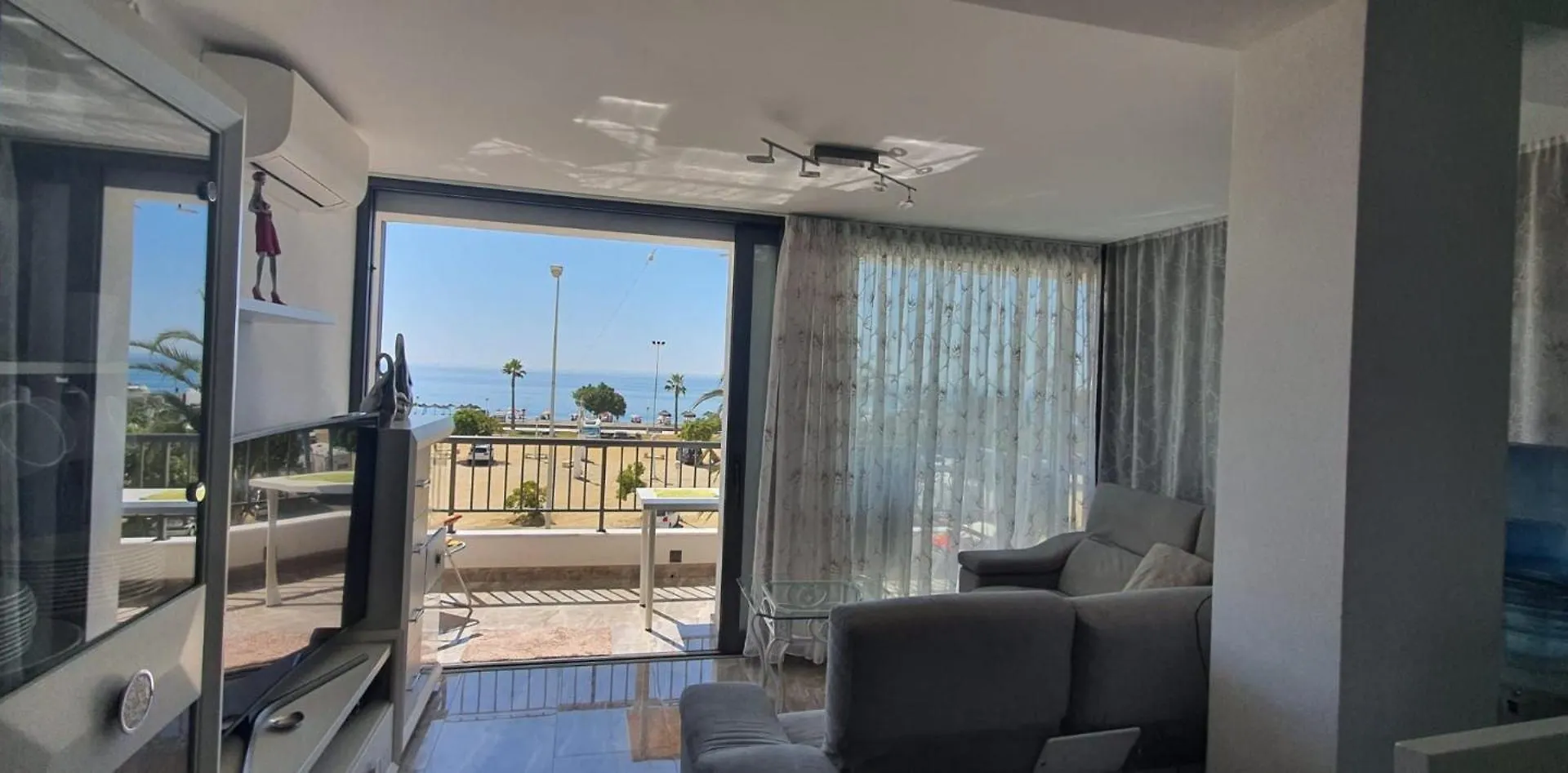 Apartament Frente Al Mar Torre Del Mar